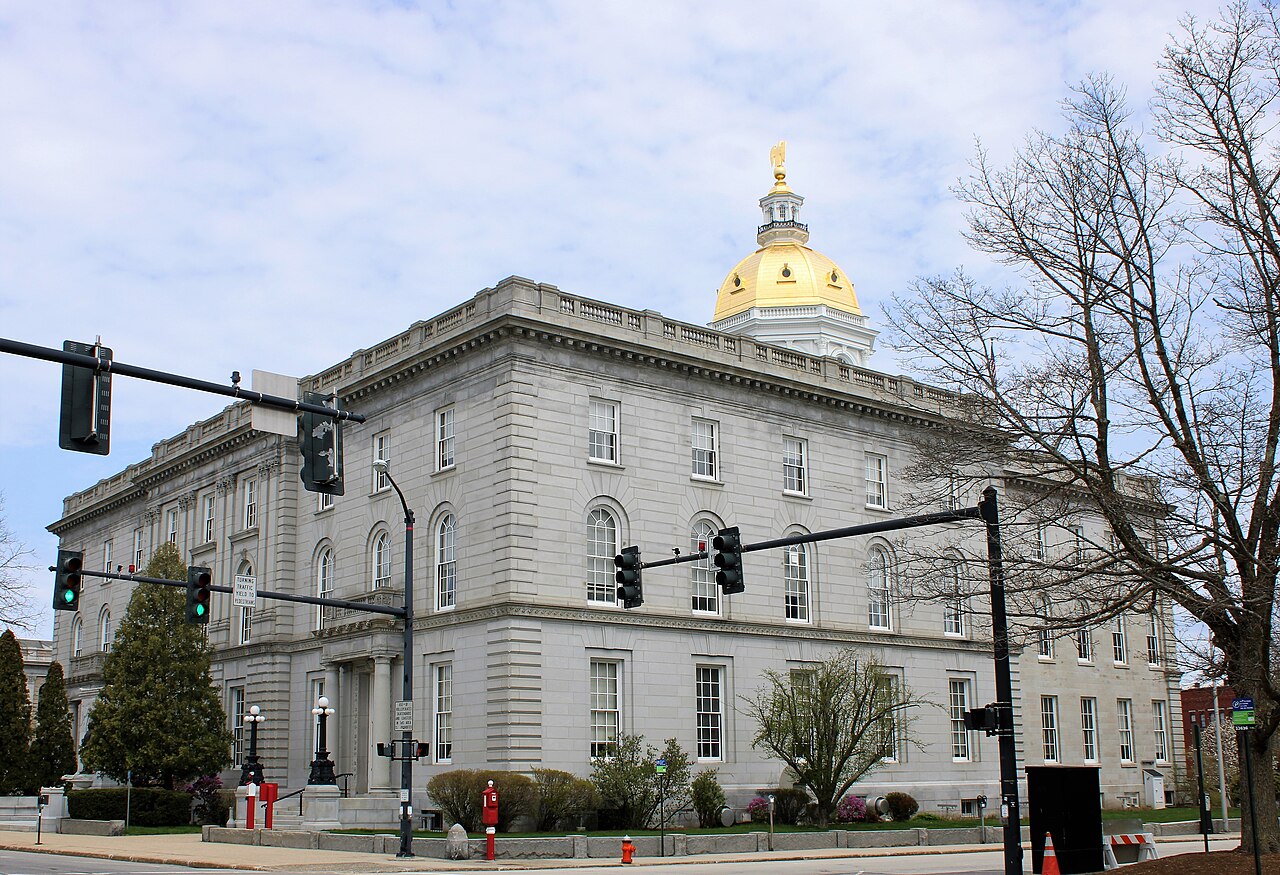 New Hampshire Lawmakers File Early Data Center Moratorium Bills as Gov. Ayotte Backs a Pause in 2027 Budget