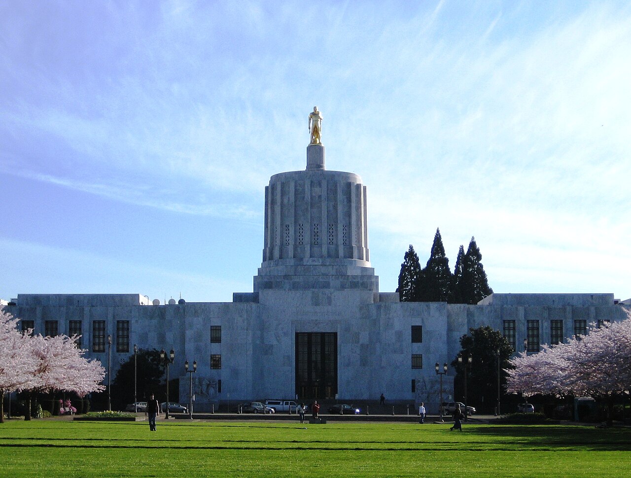 Umatilla Declares Local State of Emergency Over Kotek's Data Center Permit Pause, Cites $5 Billion in Delayed Investment